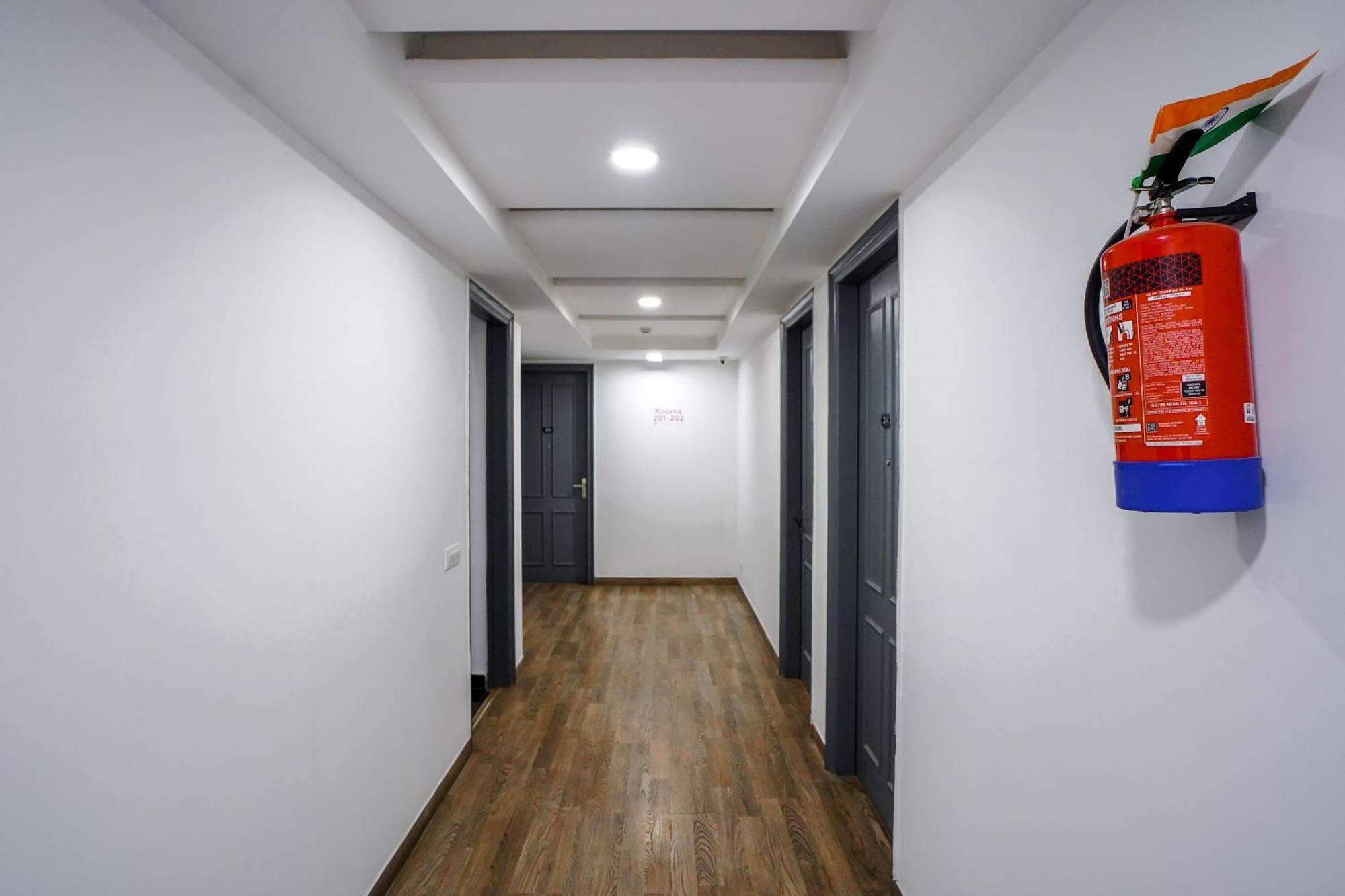 Saltstayz Phase 1 - Golf Course Road Γκουργκάον Εξωτερικό φωτογραφία